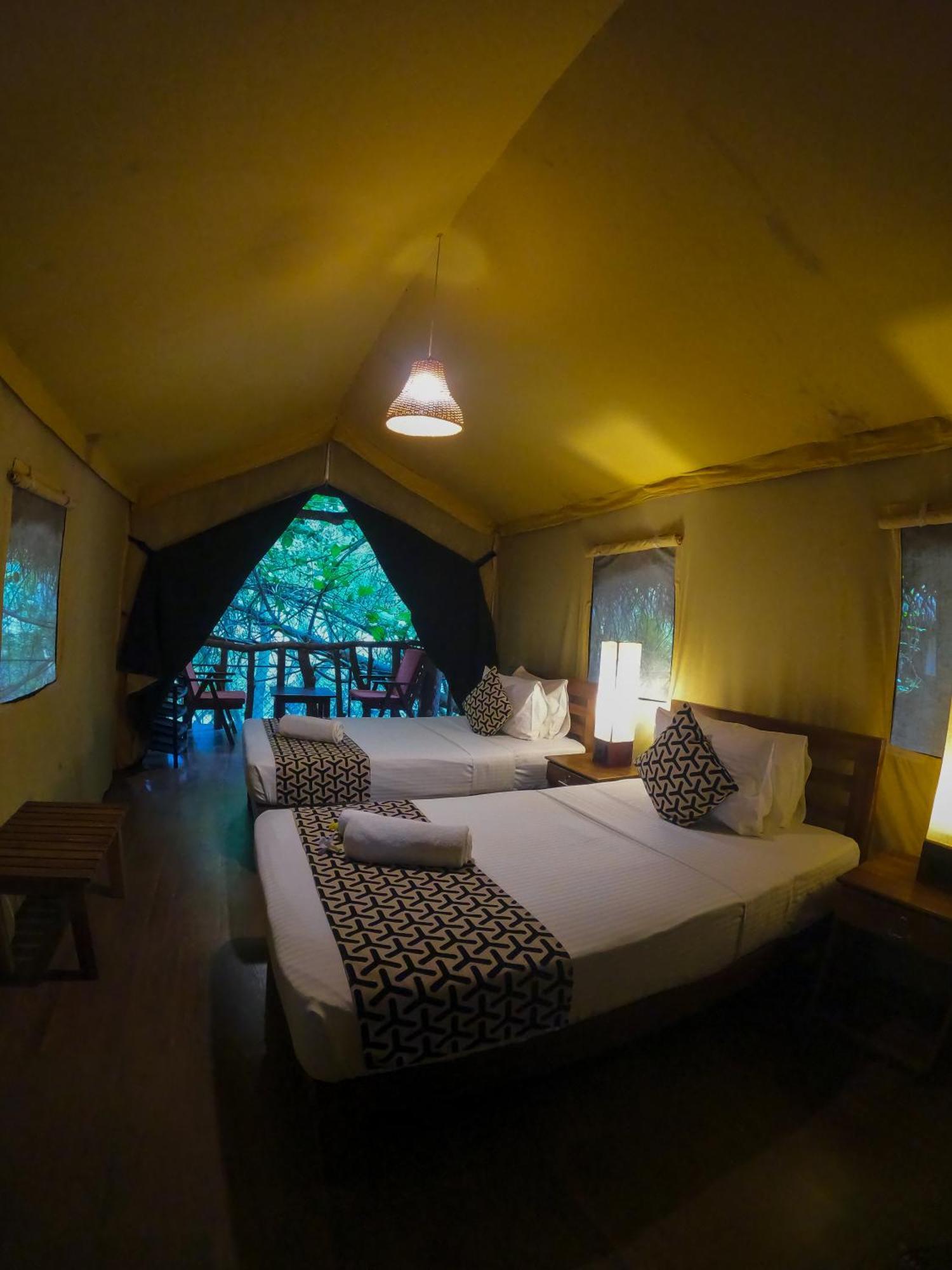Athgira River Camping - Udawalawe Dış mekan fotoğraf
