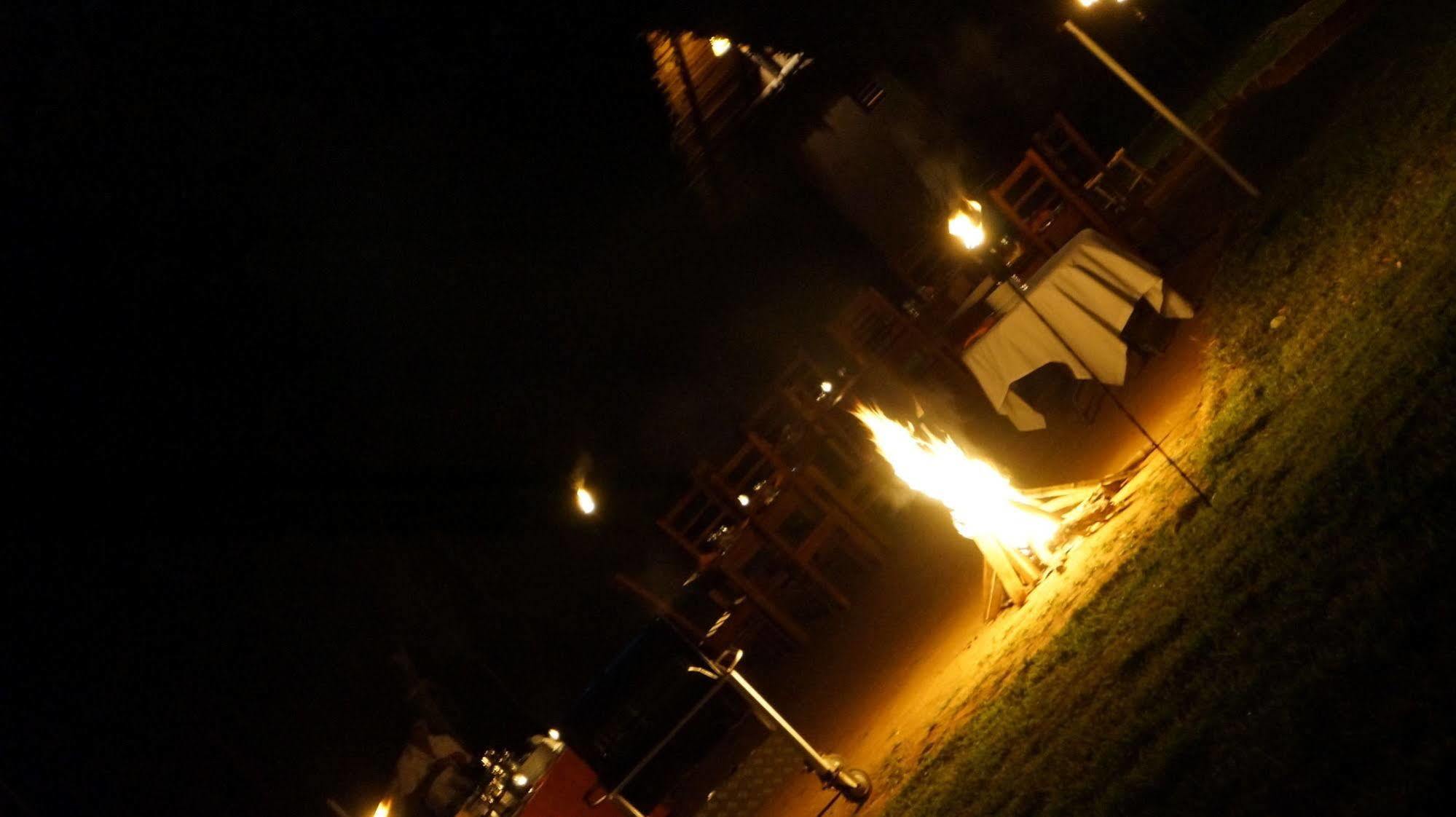 Athgira River Camping - Udawalawe Dış mekan fotoğraf